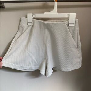 lululemon athletica Ribbed High-Waist Athletic Shorts in Light Gray